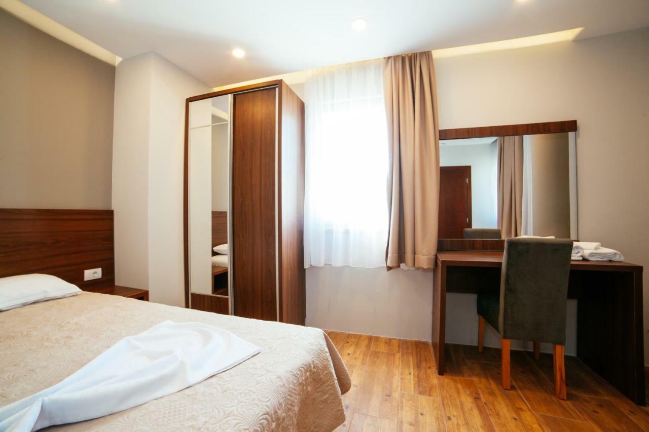 Adriatica Sea & Sun Bed and Breakfast Ulcinj Exterior foto