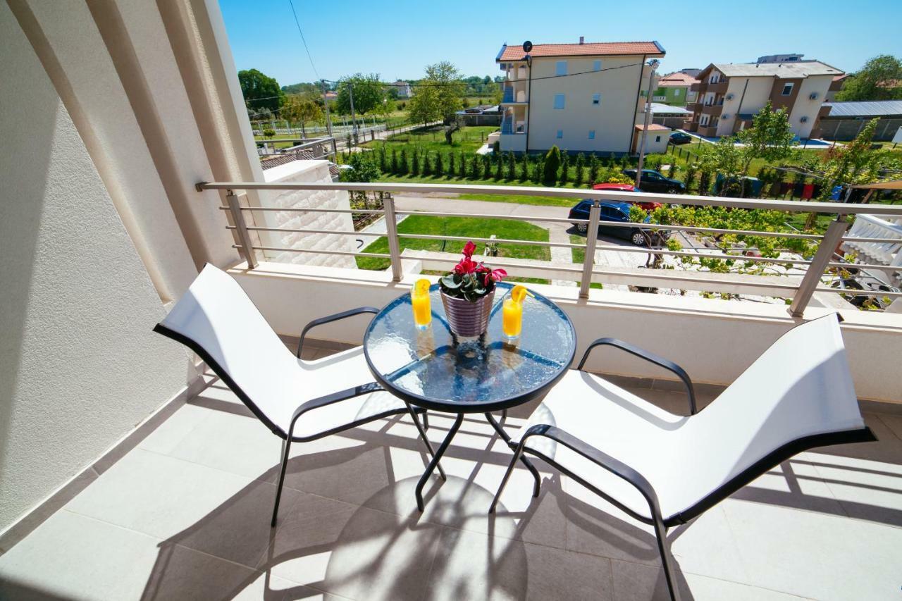 Adriatica Sea & Sun Bed and Breakfast Ulcinj Exterior foto